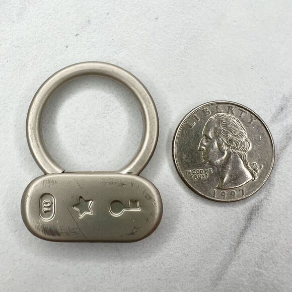 CWW Silver Tone Swivel Style Keychain Keyring - Picture 2 of 4